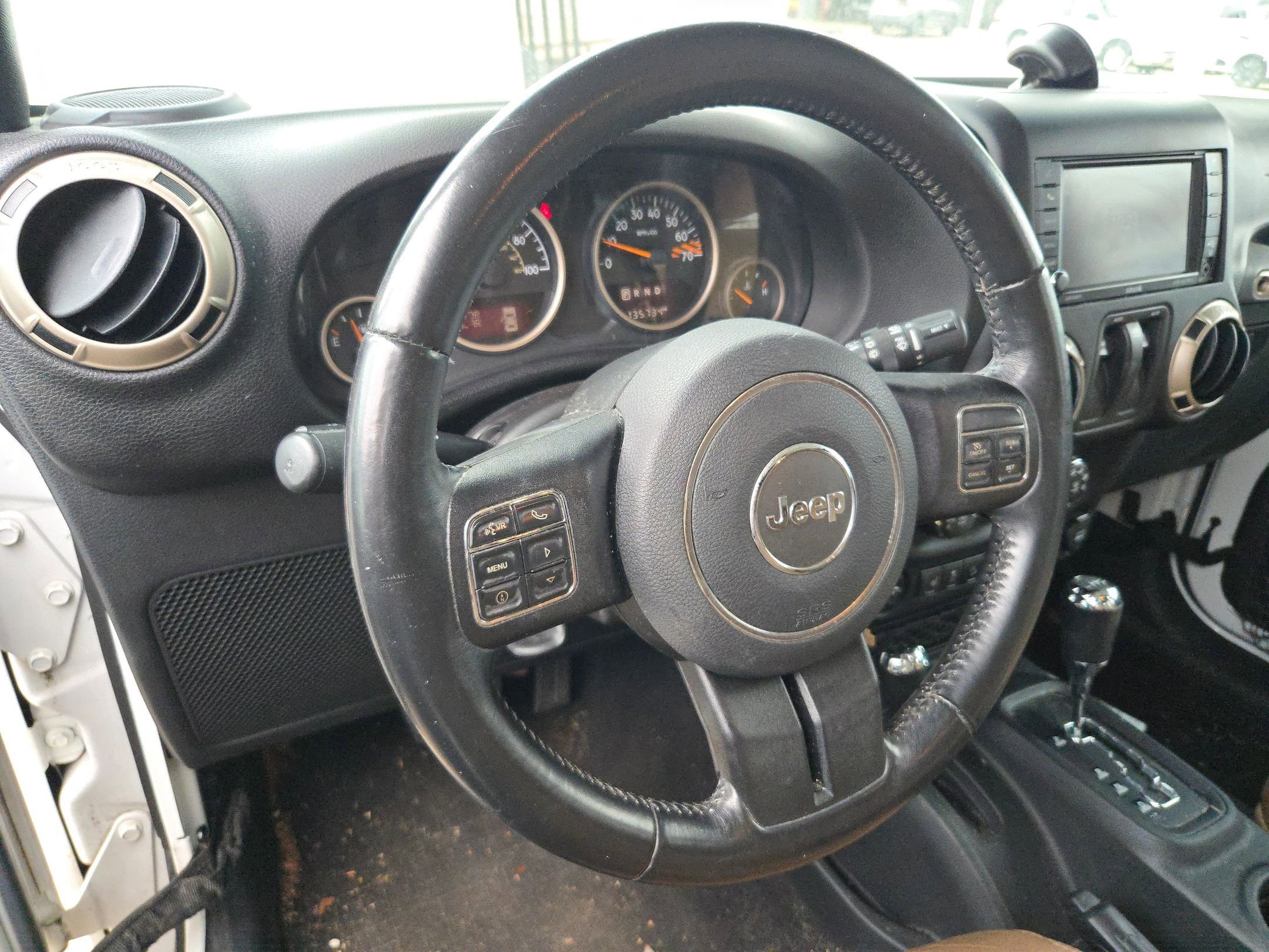 Used 2016 Jeep Wrangler Sahara AWD/4WD image 10