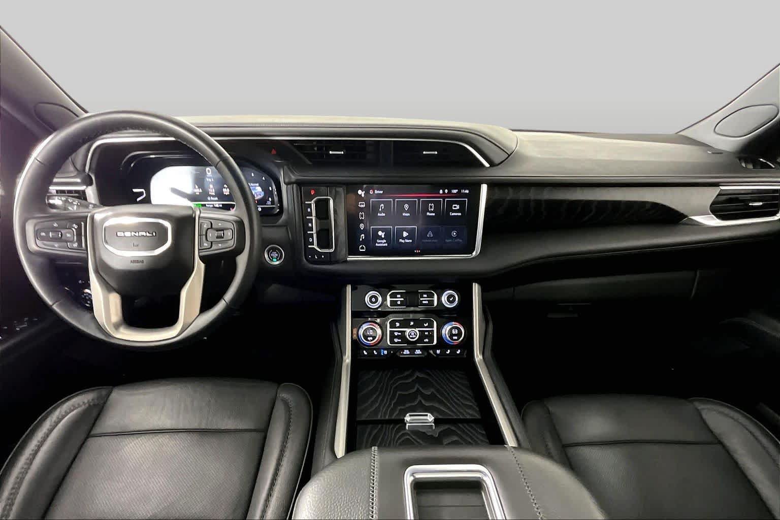 Used 2023 GMC Yukon Denali RWD image 15