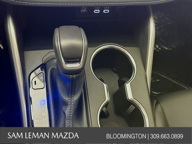 Used 2024 Toyota Highlander XLE image 16