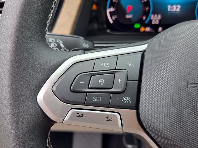 New 2026 Volkswagen Atlas SE FWD image 25