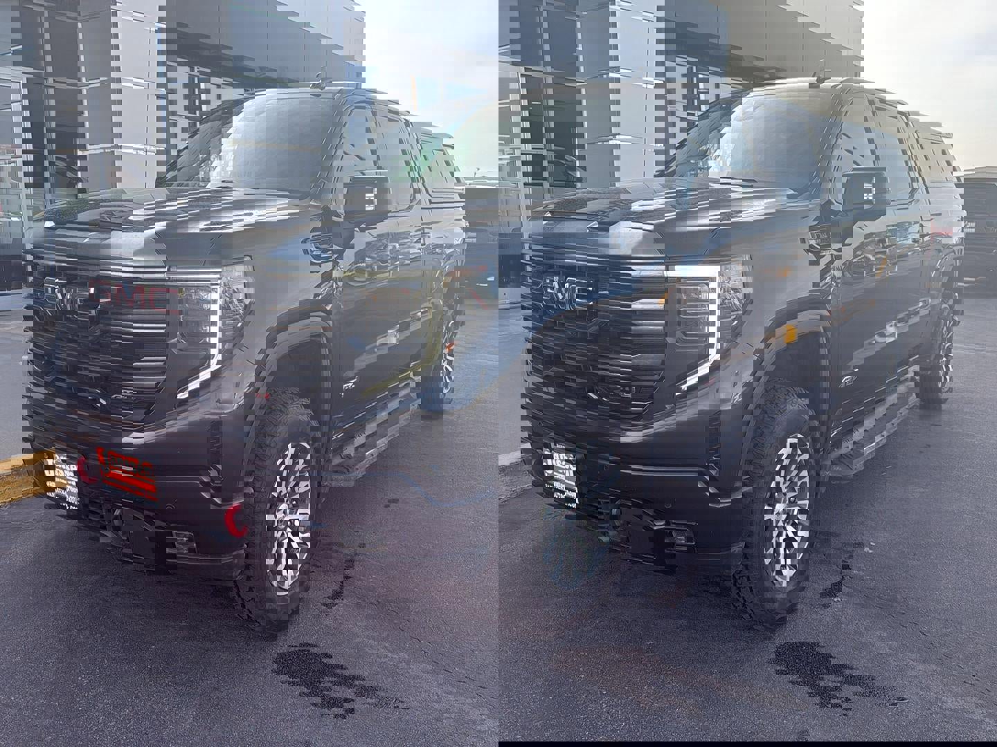 Used 2023 GMC Sierra 1500 AT4 w/ Technology Package image 9