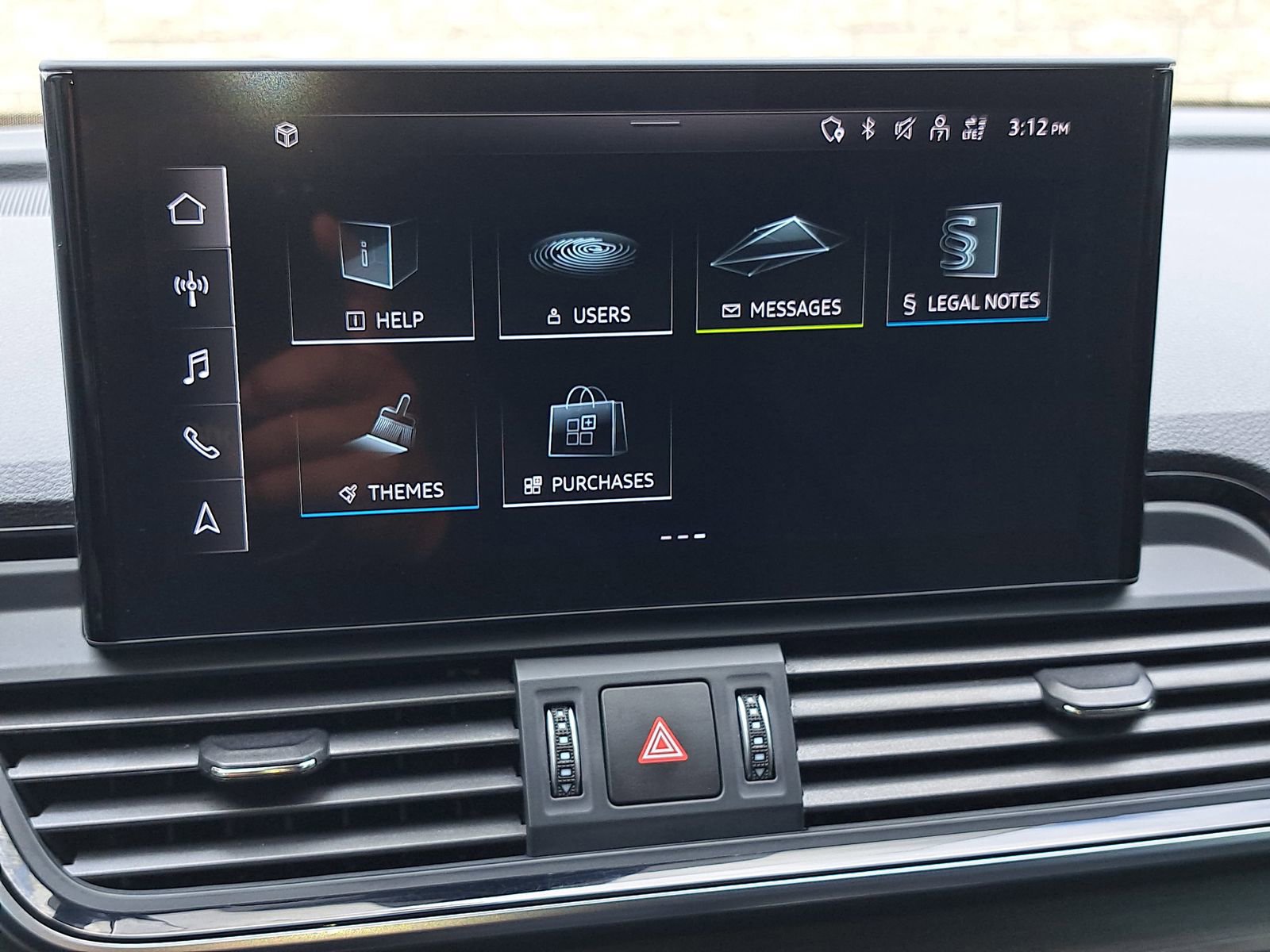 Used 2023 Audi Q5 e Premium w/ Convenience Package AWD/4WD image 22