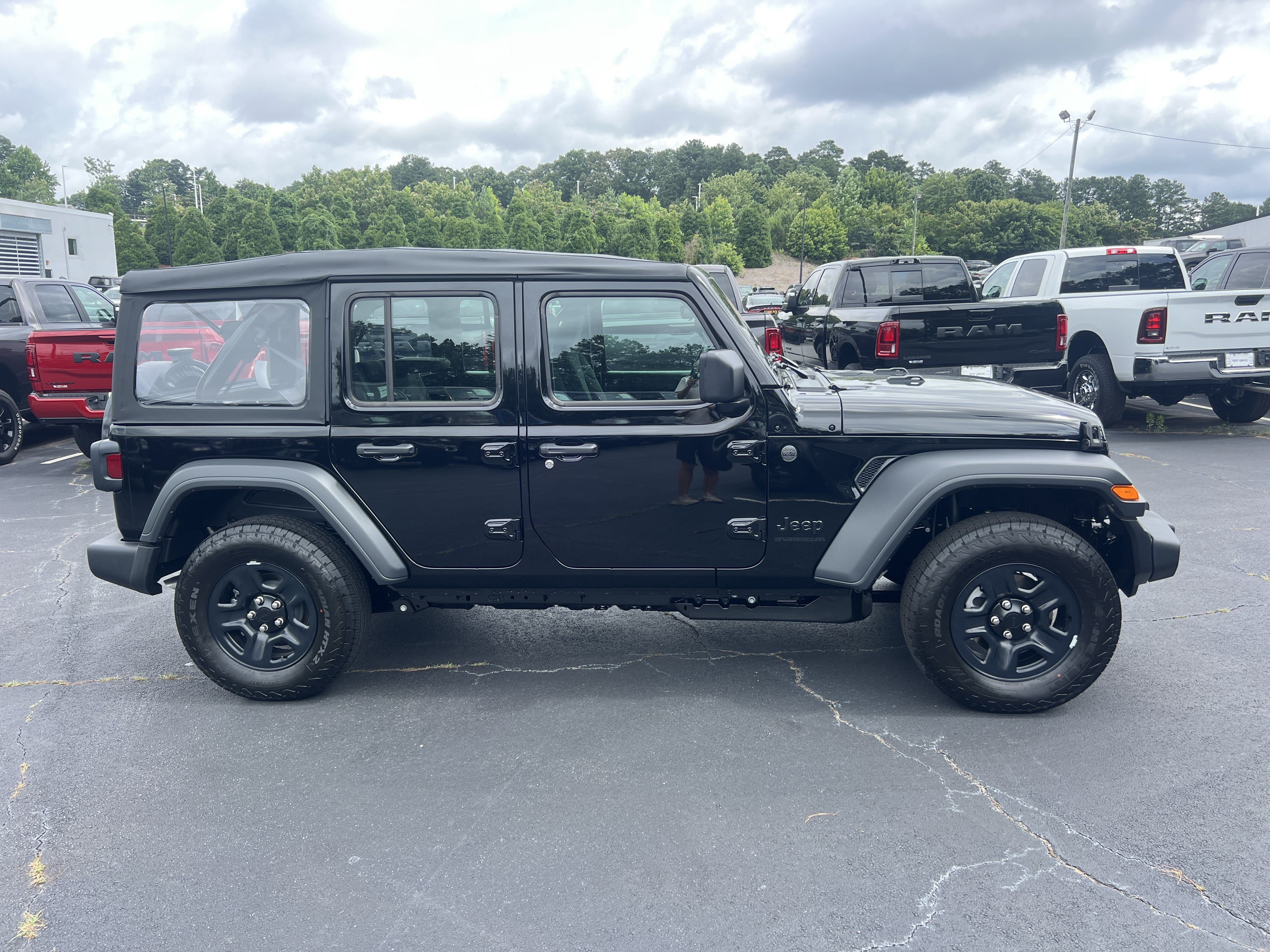 New 2026 Jeep Wrangler Unlimited Sport AWD/4WD image 9