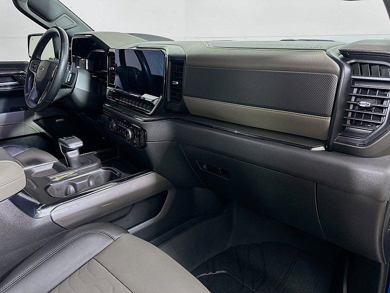 Used 2023 Chevrolet Silverado 1500 ZR2 w/ Technology Package AWD/4WD image 31