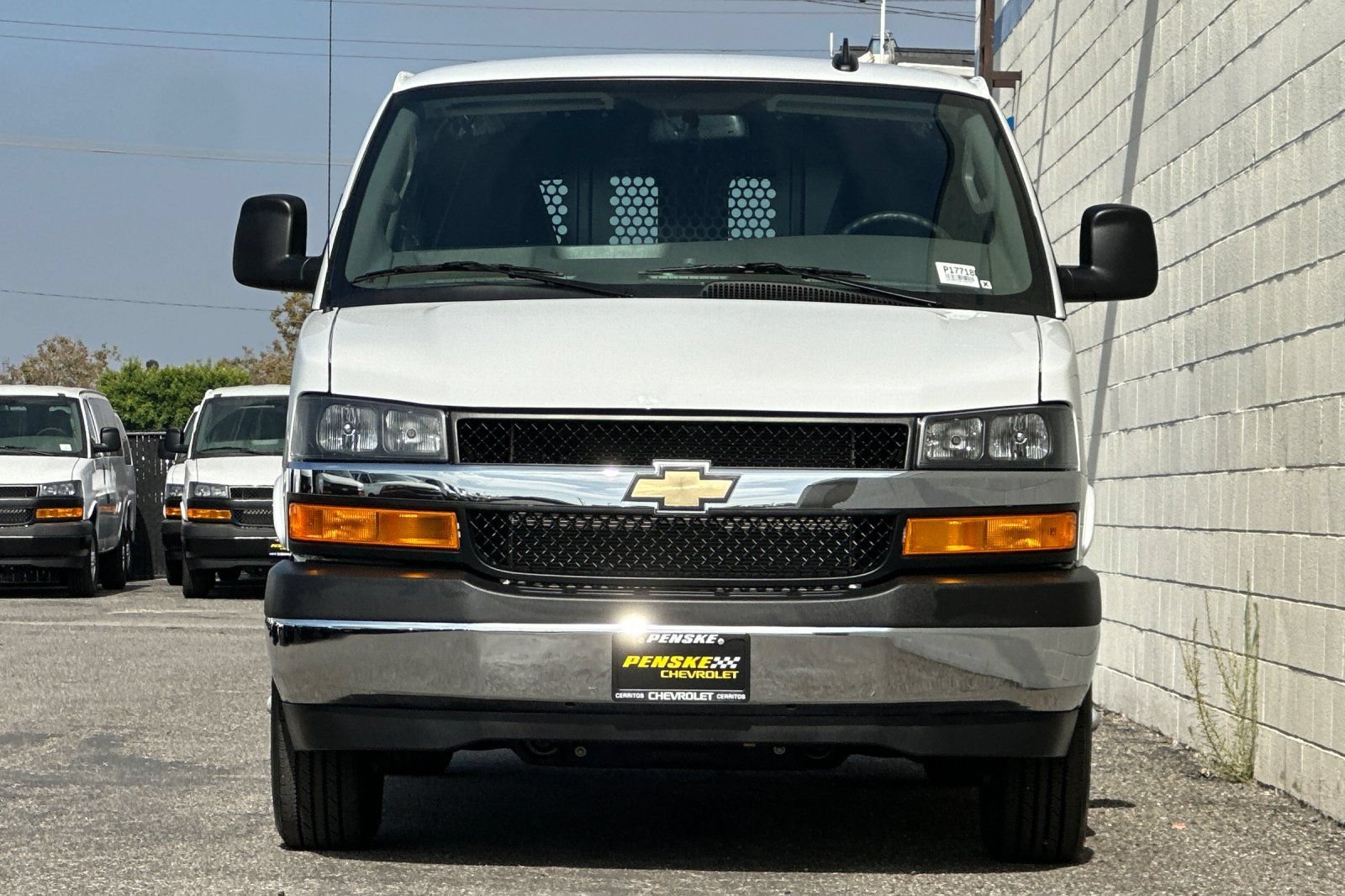 Used 2025 Chevrolet Express 2500 w/ Driver Convenience Package RWD image 9