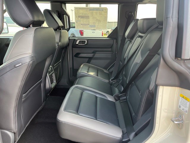 New 2026 Ford Bronco Outer Banks AWD/4WD image 6