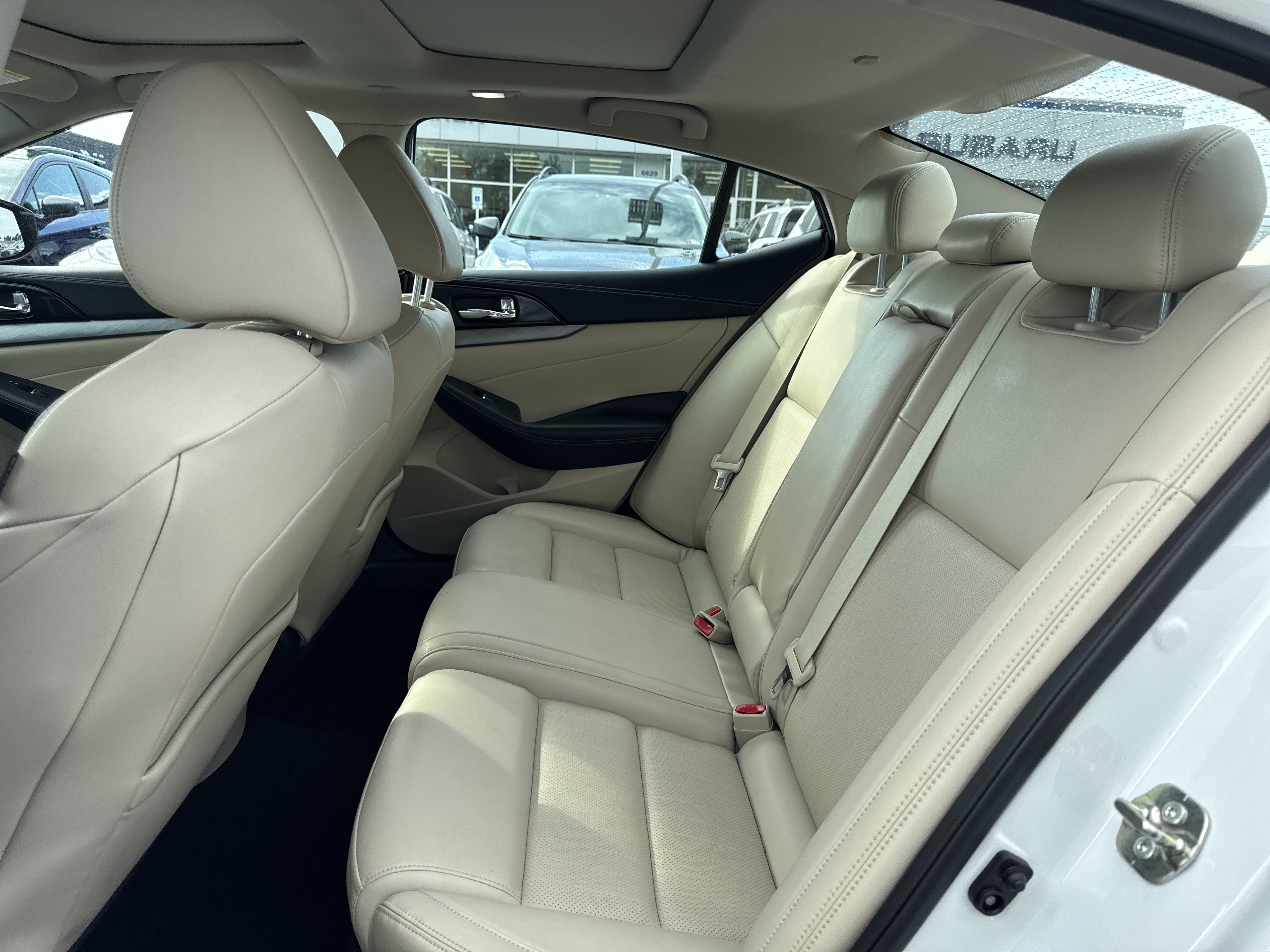 Used 2017 Nissan Maxima 3.5 SL FWD image 17