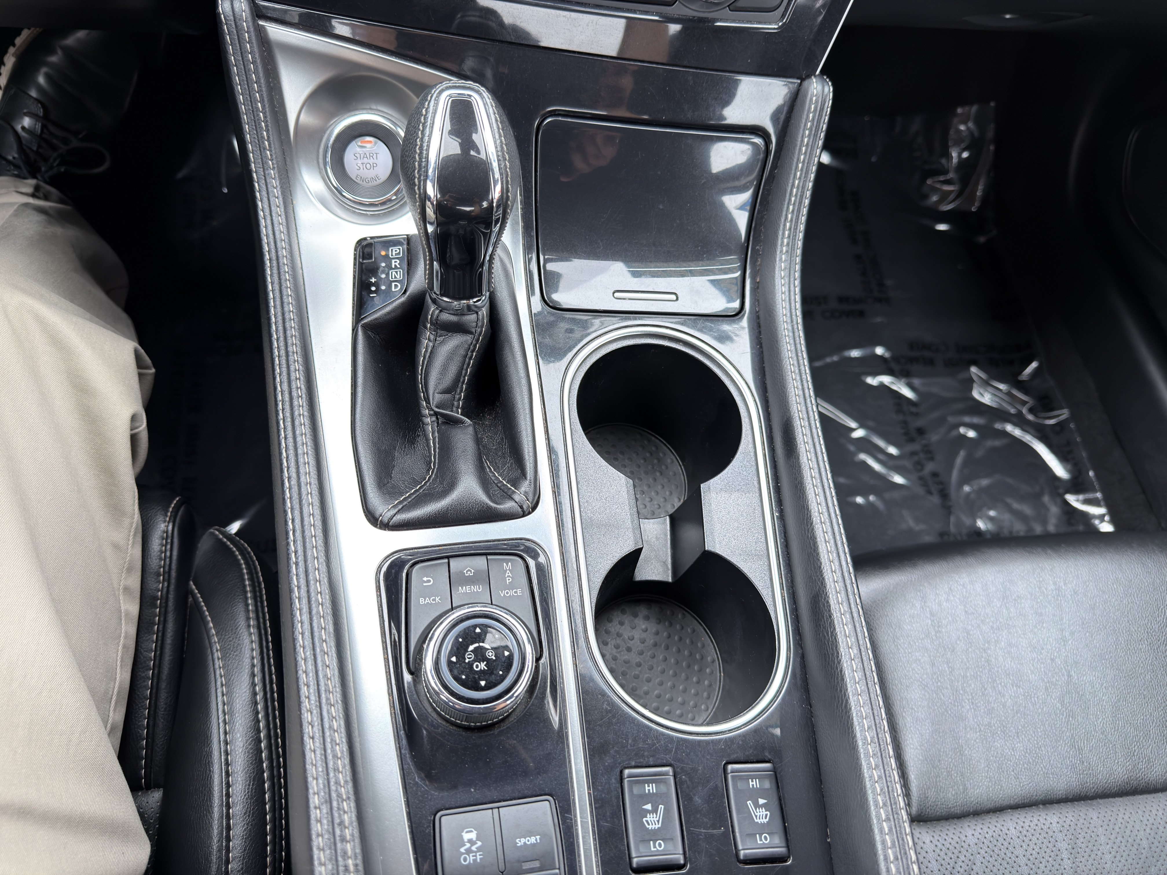 Used 2023 Nissan Maxima SV w/ Floor Mat Group FWD image 31
