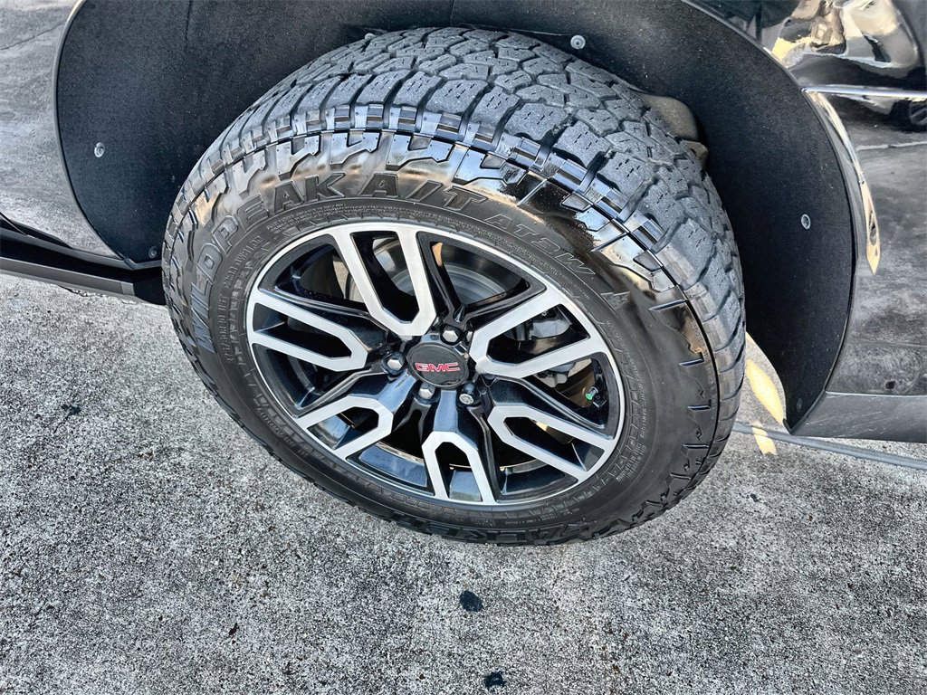 Certified 2022 GMC Yukon XL AT4 w/ Max Trailering Package image 12