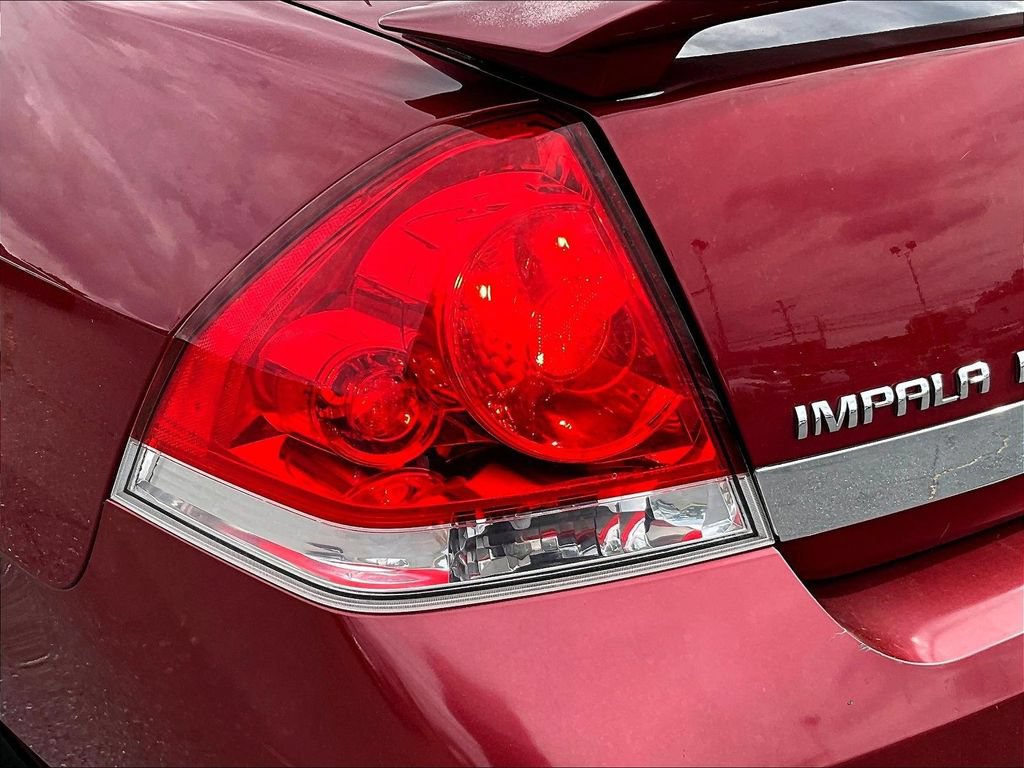 Used 2008 Chevrolet Impala LT w/ Luxury Edition Package FWD image 21