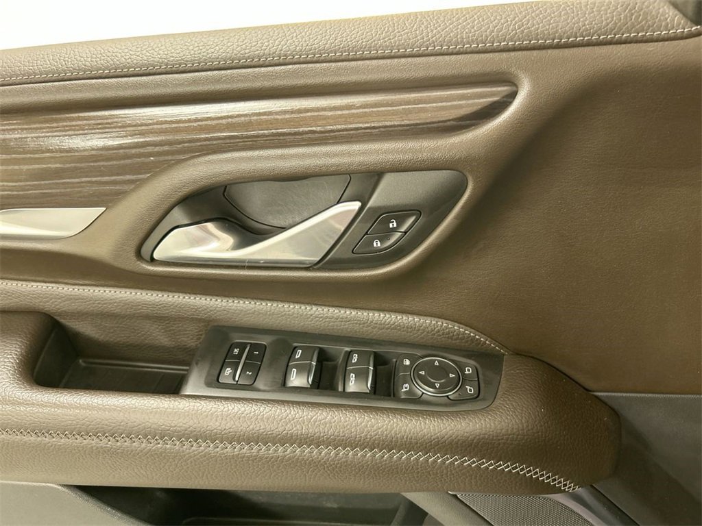 Used 2022 GMC Yukon XL Denali w/ Denali Ultimate Package image 11