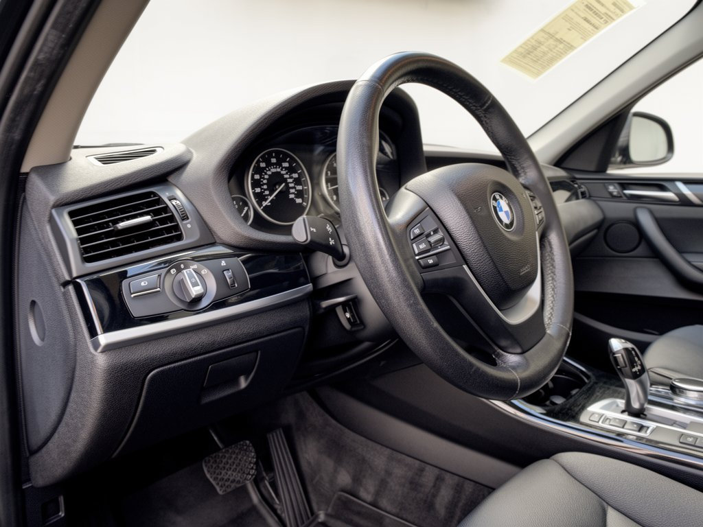 Used 2017 BMW X3 xDrive28i AWD/4WD image 4