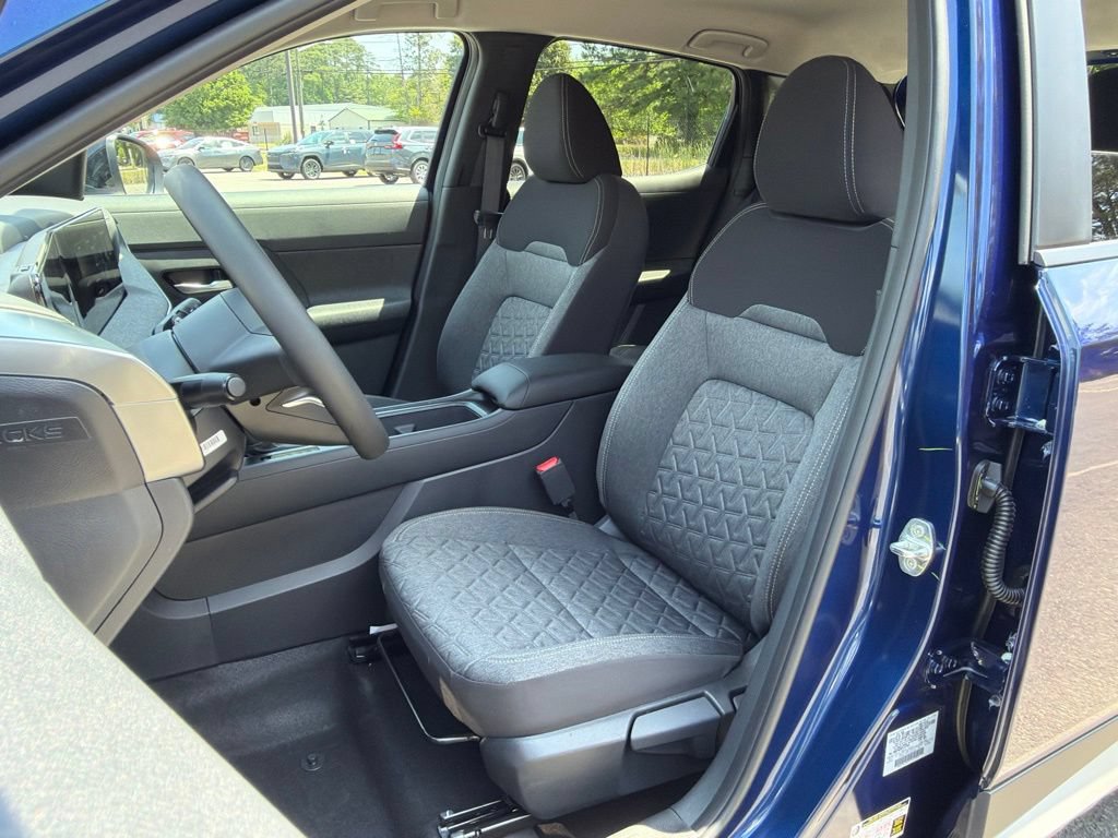 New 2026 Nissan Kicks SV w/ Interior Electronics Package AWD/4WD image 17
