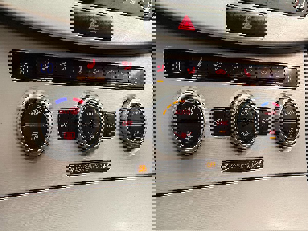 Used 2014 Volkswagen CC R-Line image 17