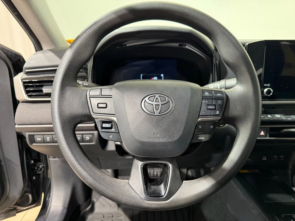 Certified 2025 Toyota Camry LE FWD image 21