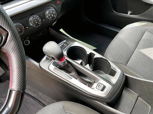 Used 2024 Chevrolet Trax RS FWD image 15
