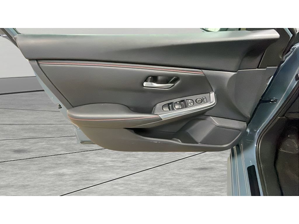 Used 2024 Nissan Sentra SR FWD image 8