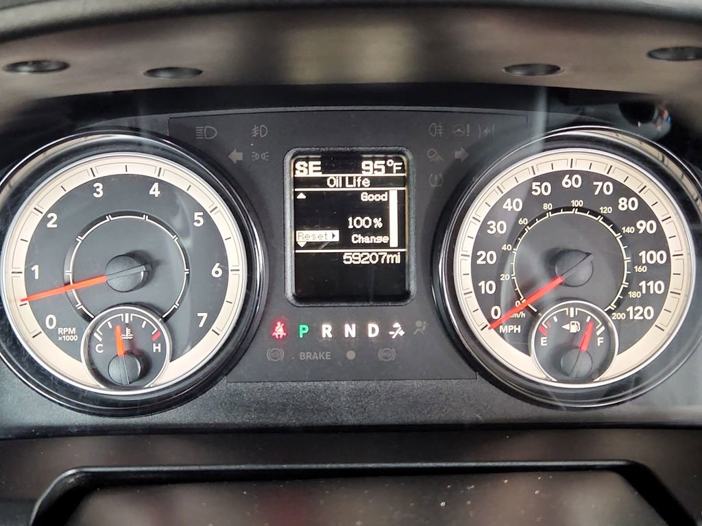 Used 2020 RAM 1500 Classic SLT image 25