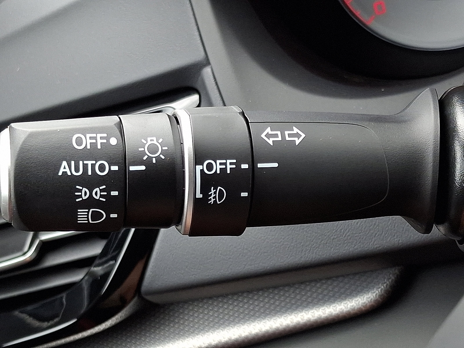 Certified 2025 Acura RDX A-Spec image 28