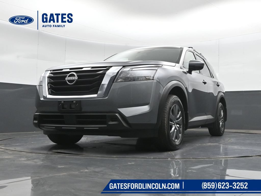 Used 2025 Nissan Pathfinder SV AWD/4WD image 42