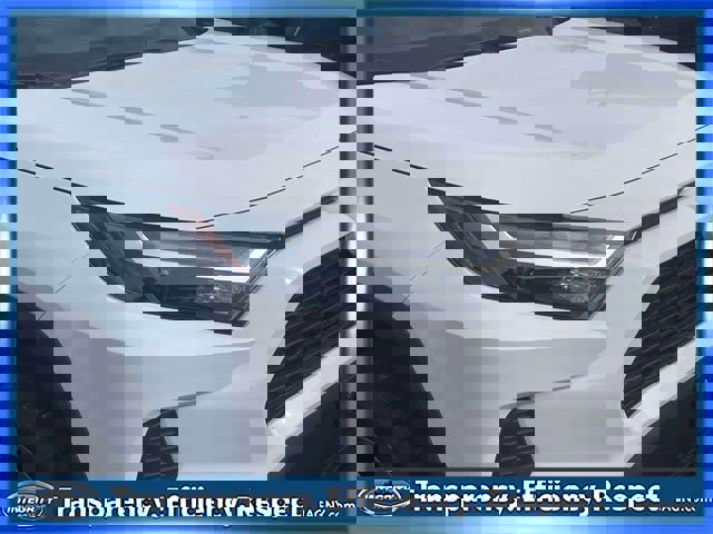 Used 2025 Toyota RAV4 XLE w/ Convenience Package image 10