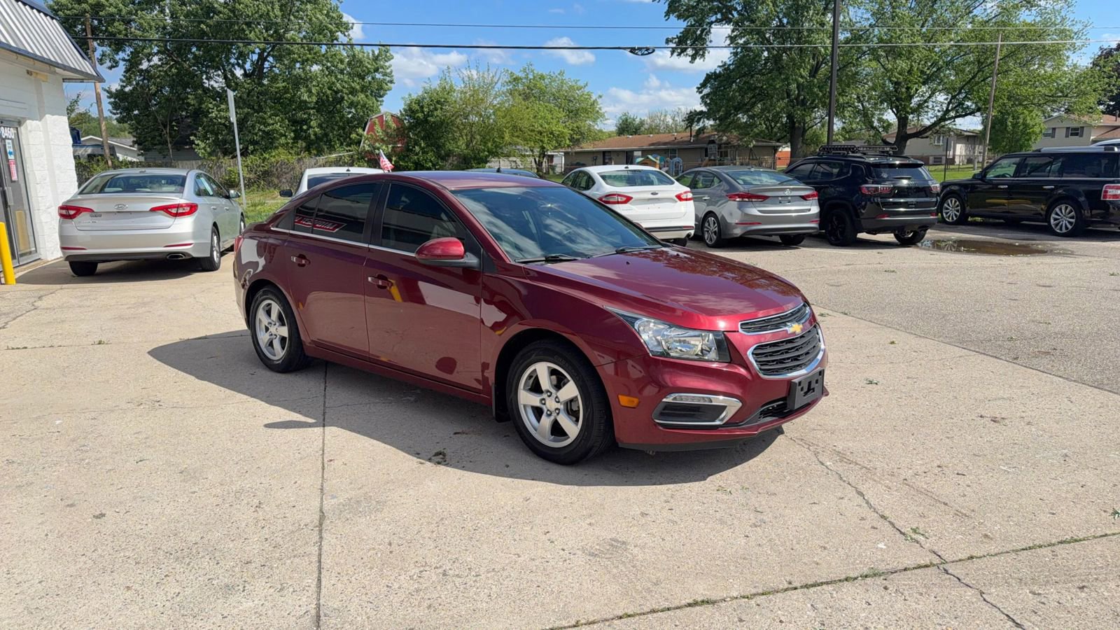 Used 2016 Chevrolet Cruze LT w/ Technology Package FWD image 8