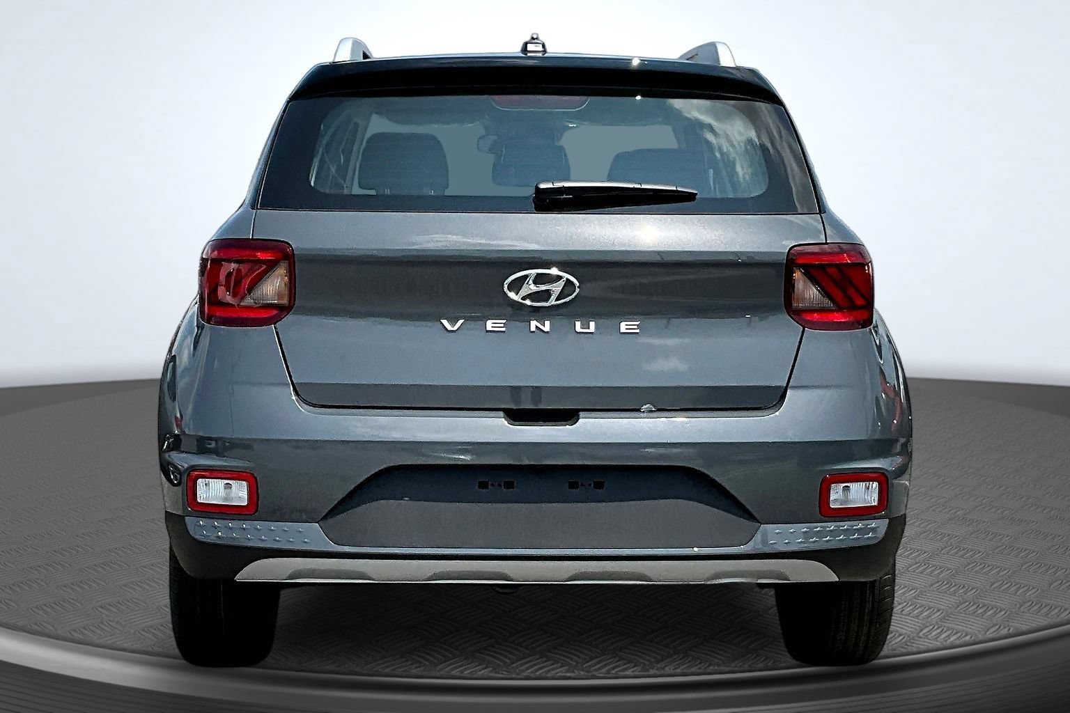New 2026 Hyundai Venue SEL FWD image 6