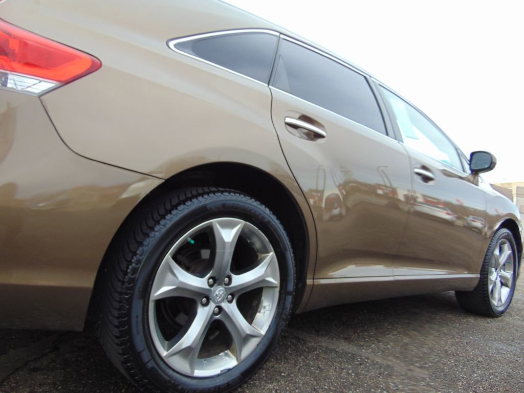 Used 2010 Toyota Venza XLE image 15