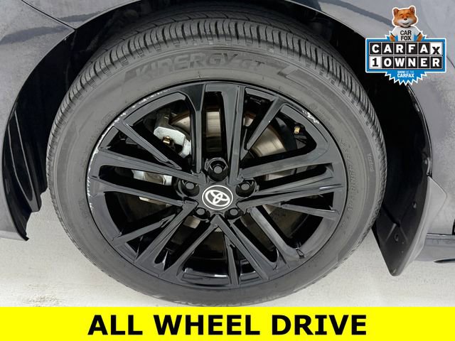 Used 2025 Toyota Camry SE w/ Convenience Package image 7