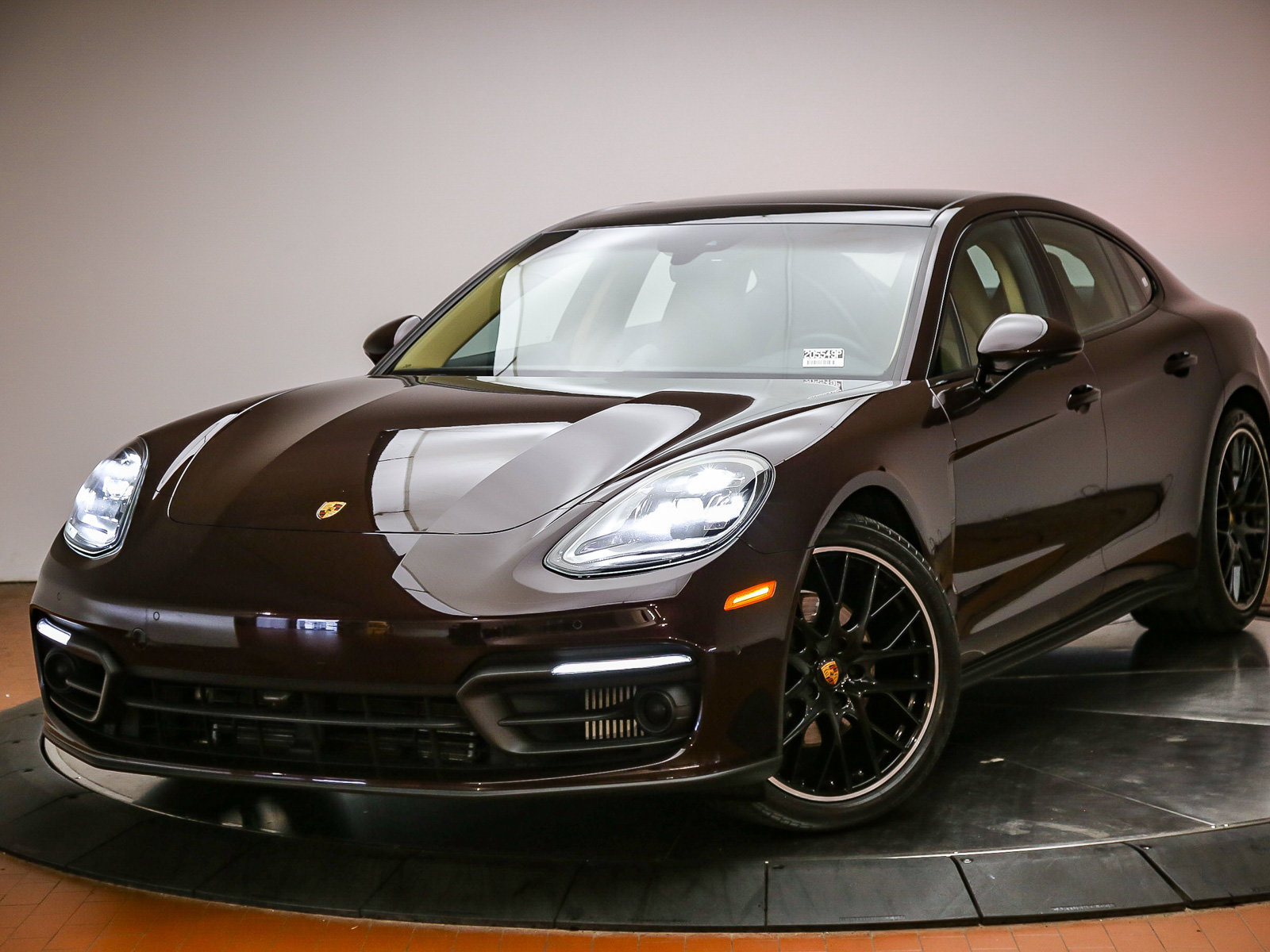 Certified 2023 Porsche Panamera Platinum Edition RWD image 1