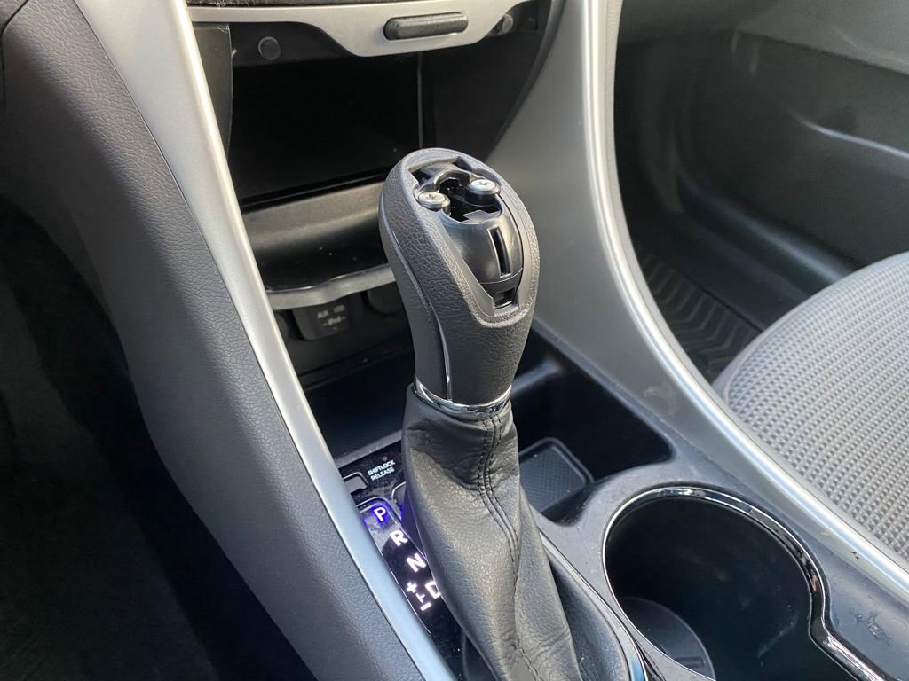 Used 2012 Hyundai Sonata GLS image 17