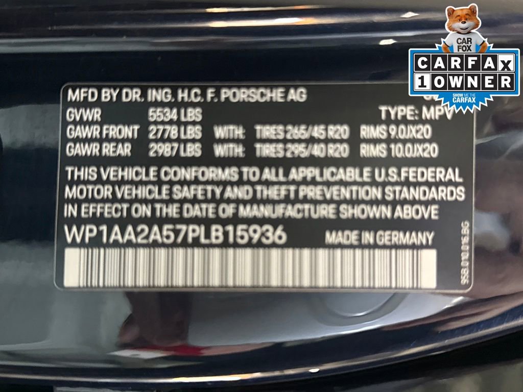 Used 2023 Porsche Macan Turbo image 33