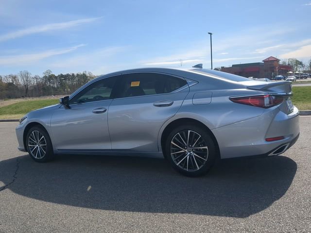 Used 2024 Lexus ES 350 w/ Premium Package image 6