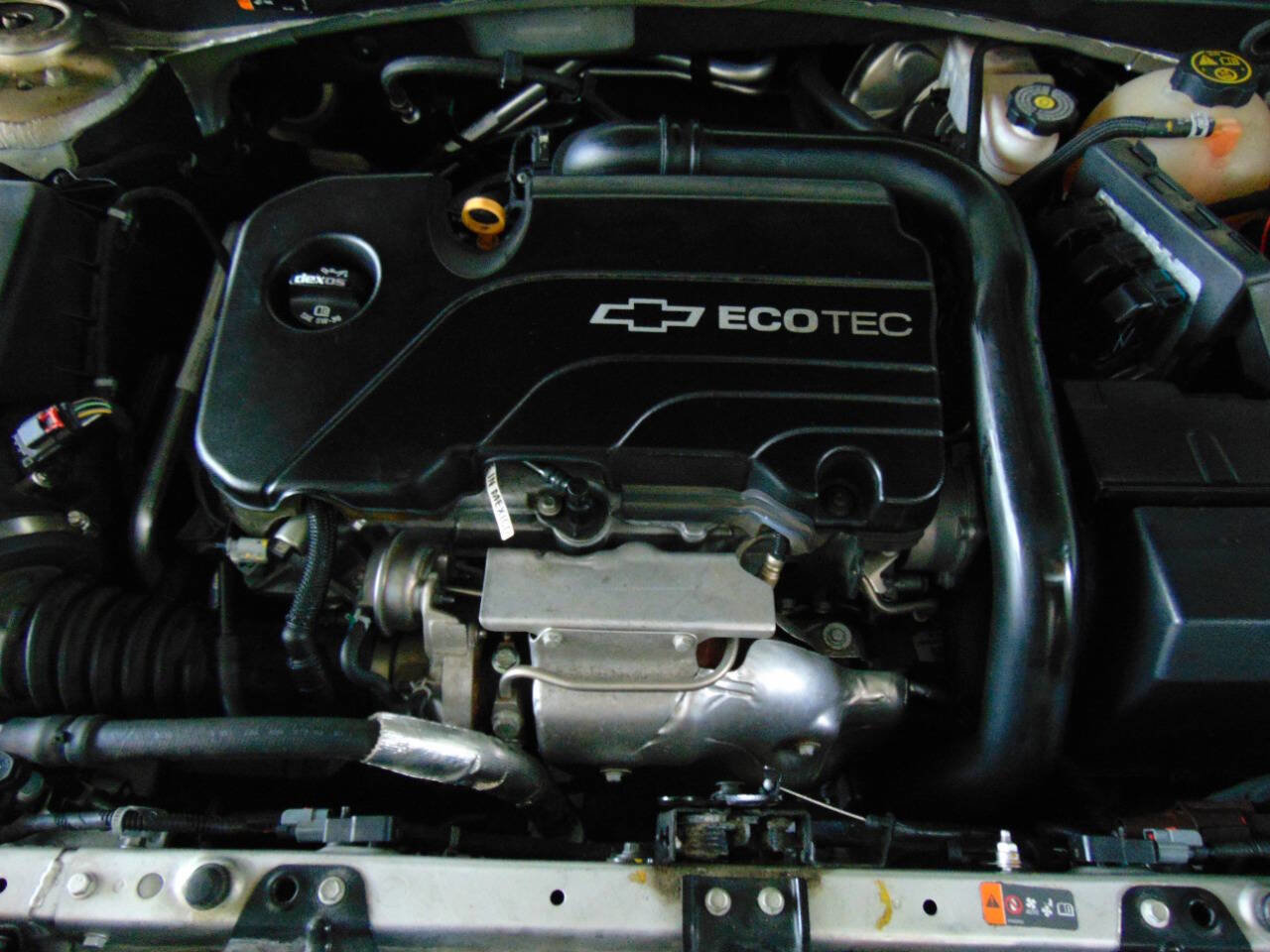 Used 2016 Chevrolet Malibu LT image 17