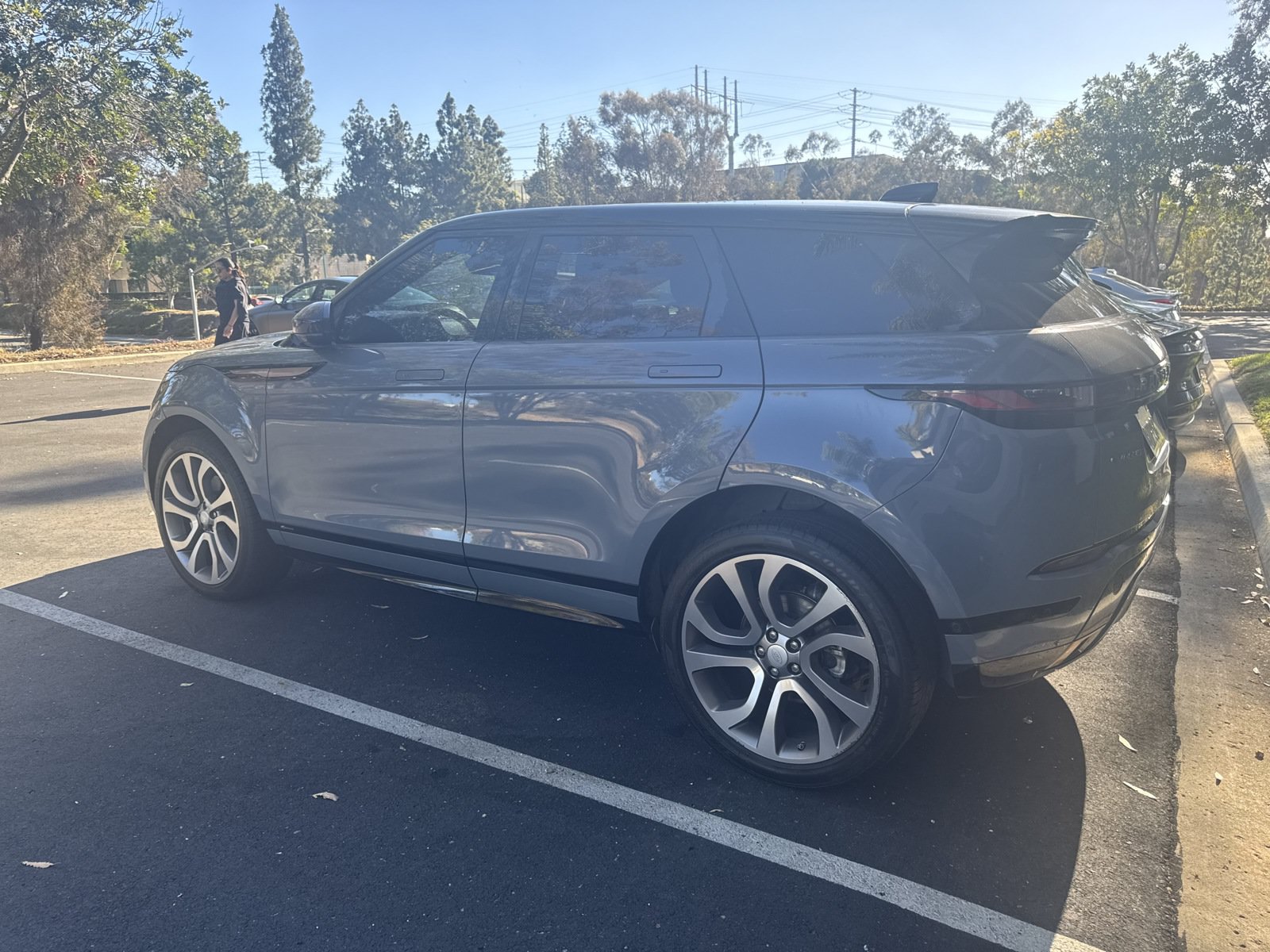 Used 2020 Land Rover Range Rover Evoque First Edition AWD/4WD image 3