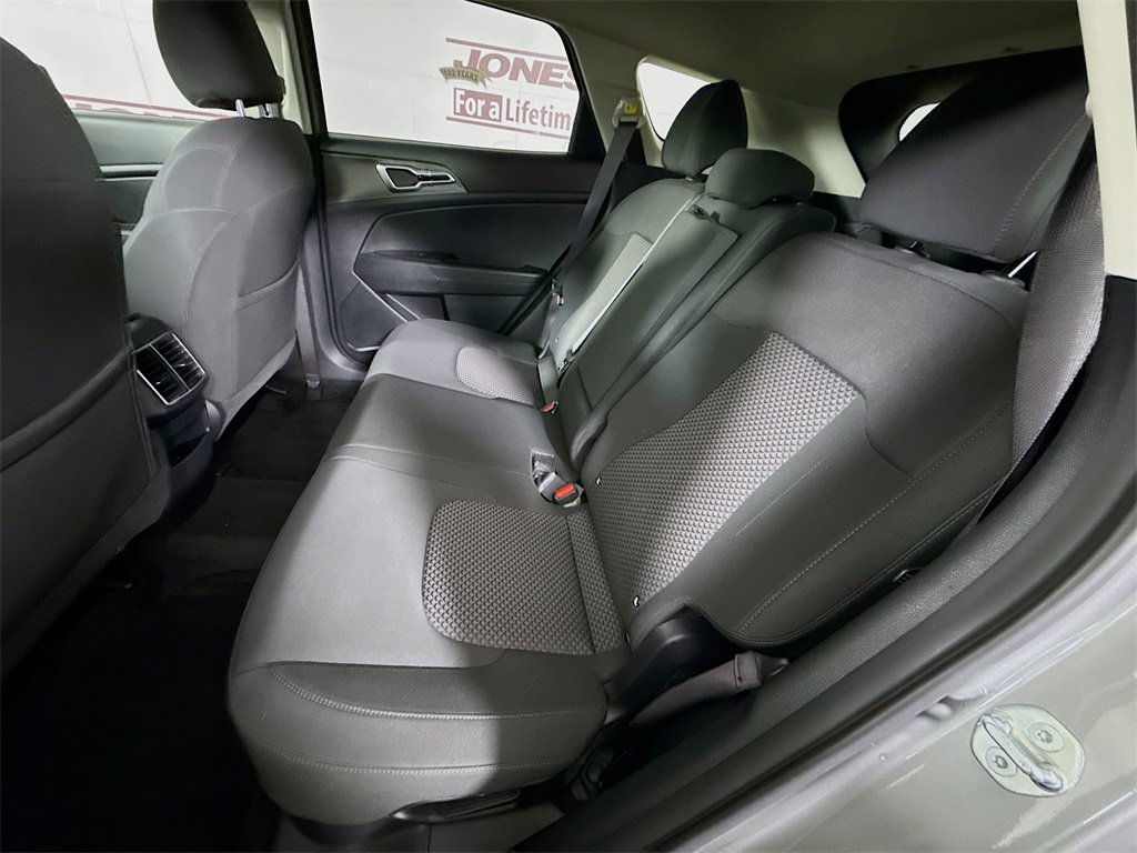 Used 2023 Kia Sportage LX image 26