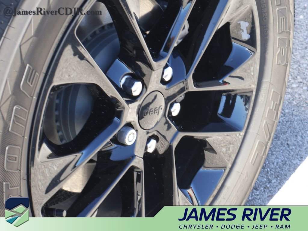 Used 2023 Jeep Wrangler Altitude image 39