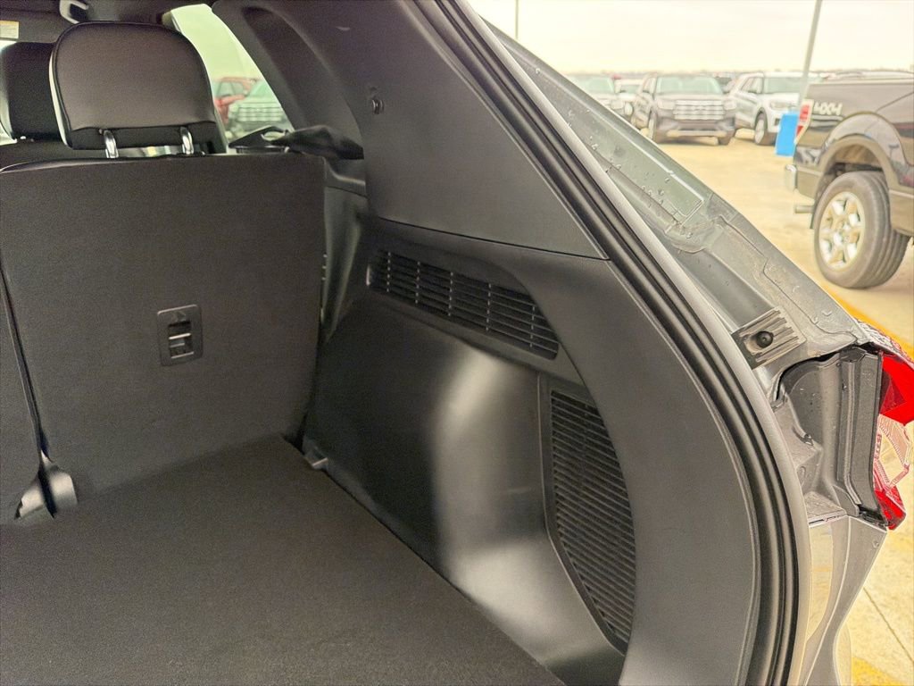 Used 2026 Ford Escape ST-Line w/ Tech Pack #1 image 24