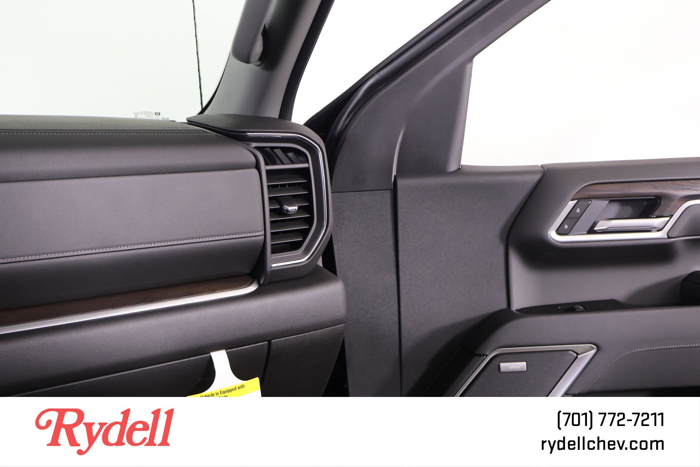 New 2026 GMC Sierra 1500 SLT w/ SLT Convenience Package image 26