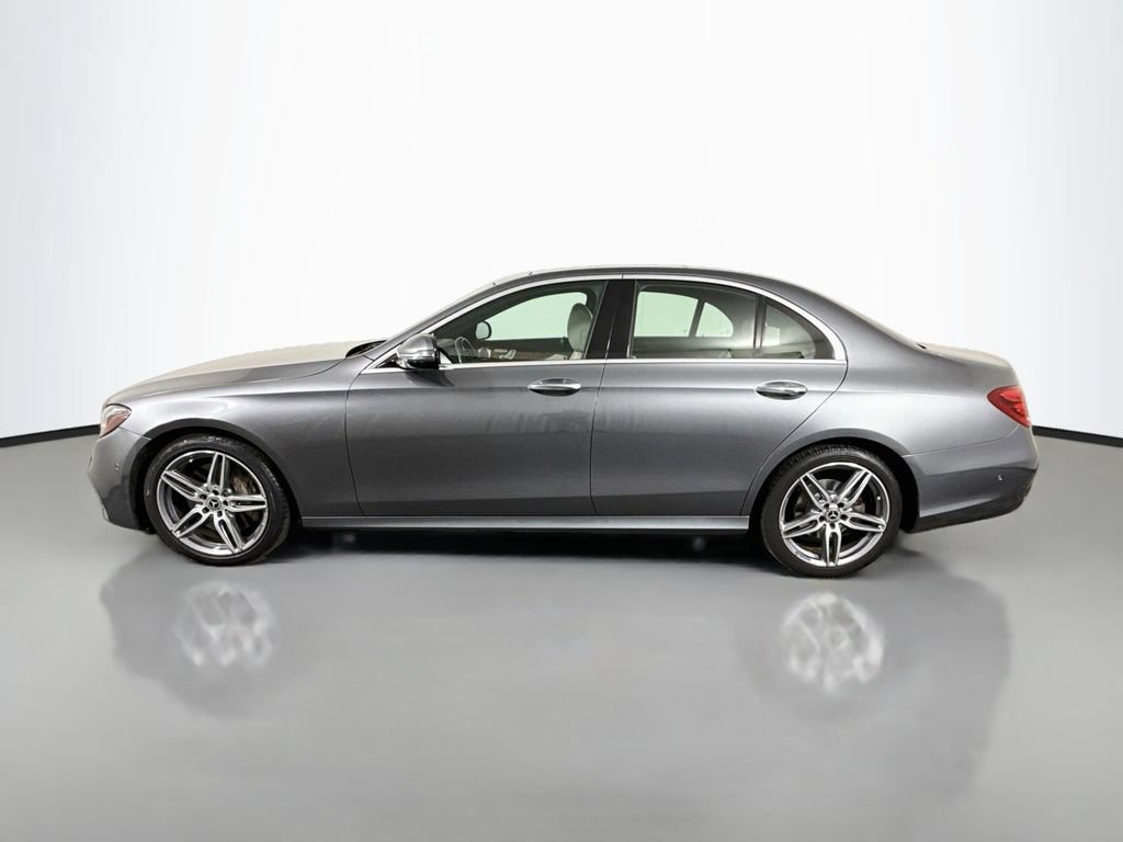Used 2018 Mercedes-Benz E 300 4MATIC image 4