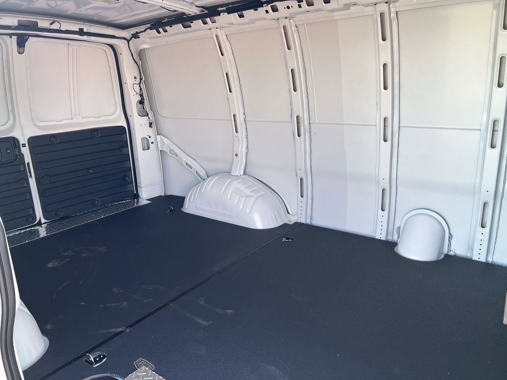 New 2025 Chevrolet Express 2500 w/ Driver Convenience Package image 25