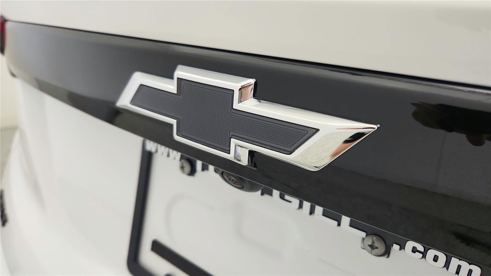 New 2027 Chevrolet Bolt LT FWD image 16