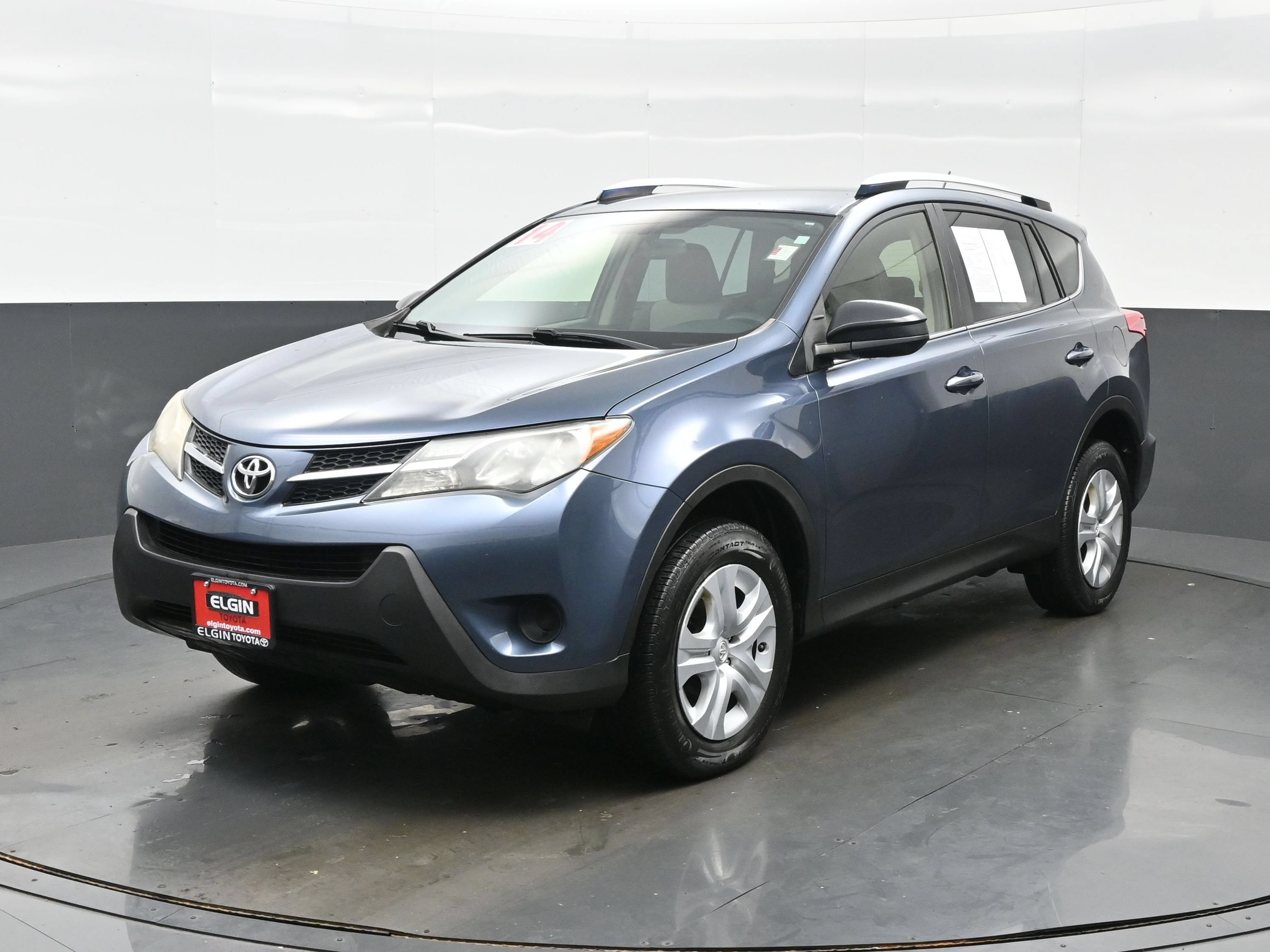 Used 2014 Toyota RAV4 LE FWD image 2