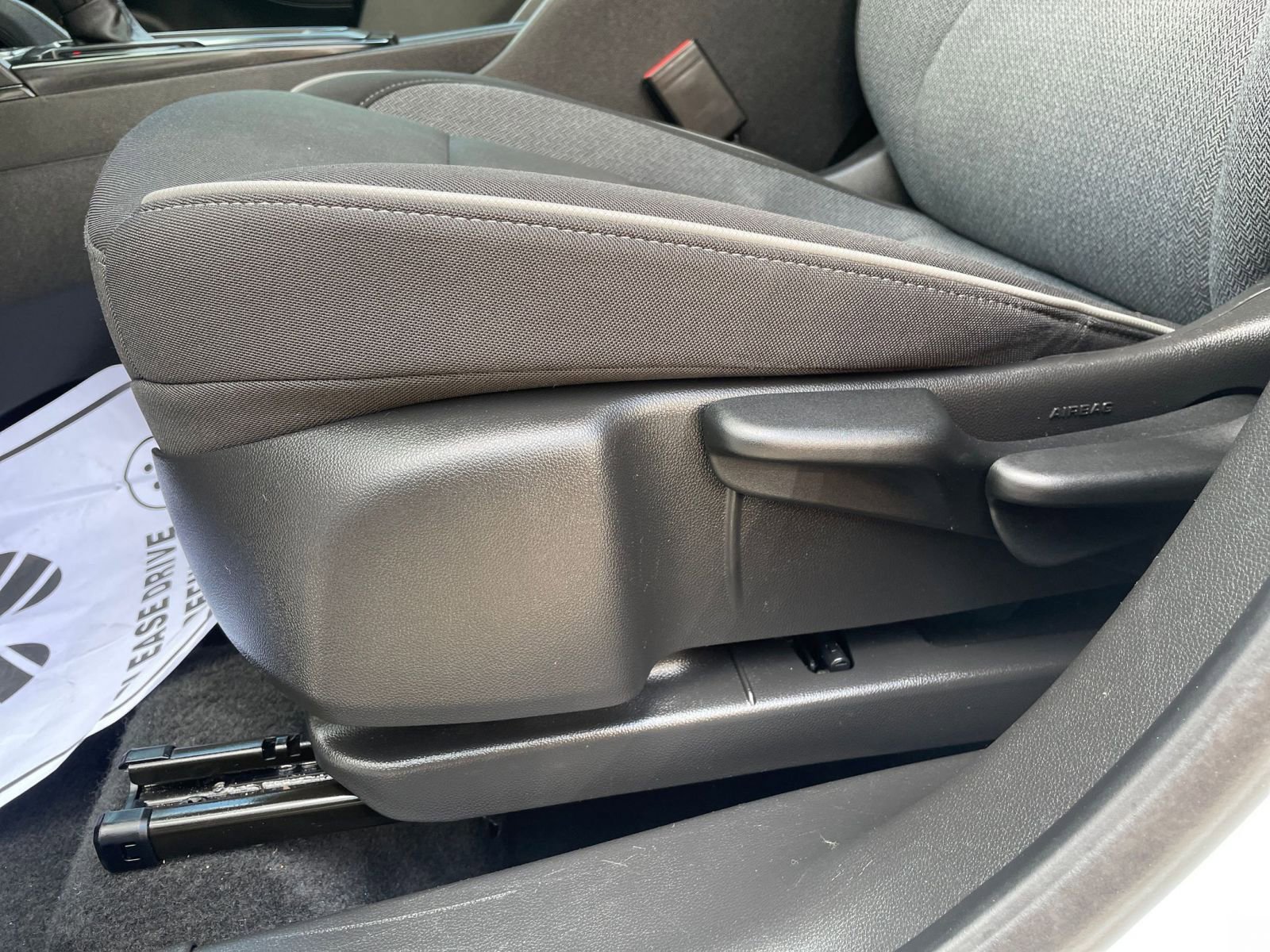 Used 2025 Chevrolet TrailBlazer LT image 22