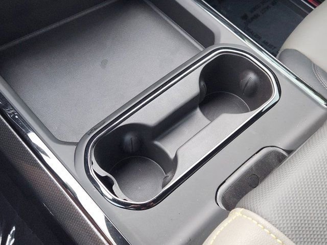 Used 2025 Chevrolet Silverado 2500 ZR2 w/ Technology Package image 23