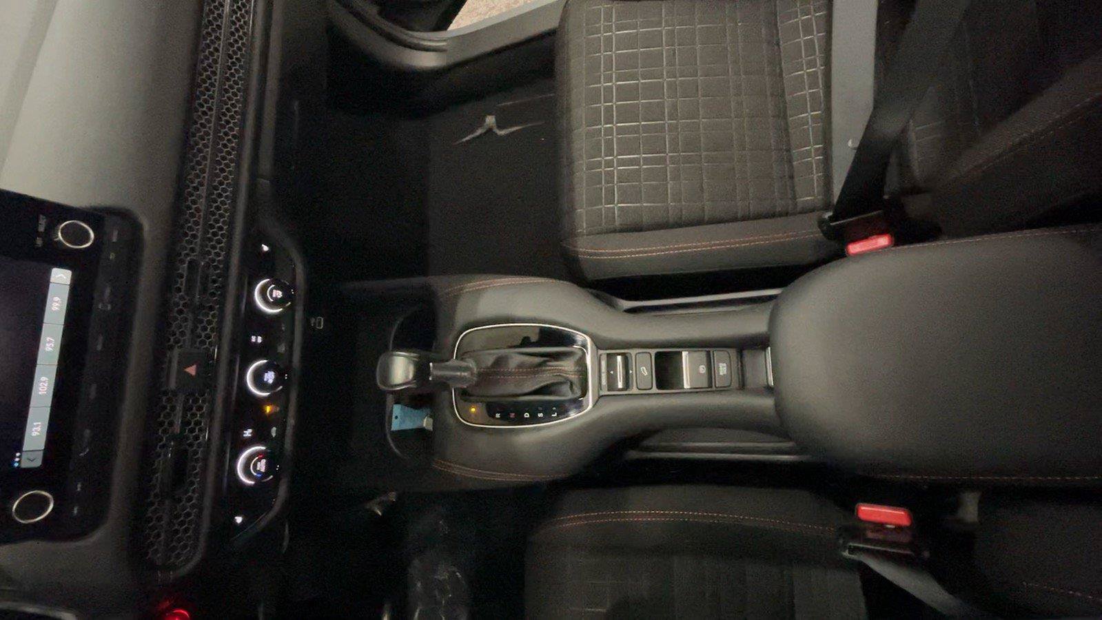 Used 2025 Honda HR-V Sport image 40