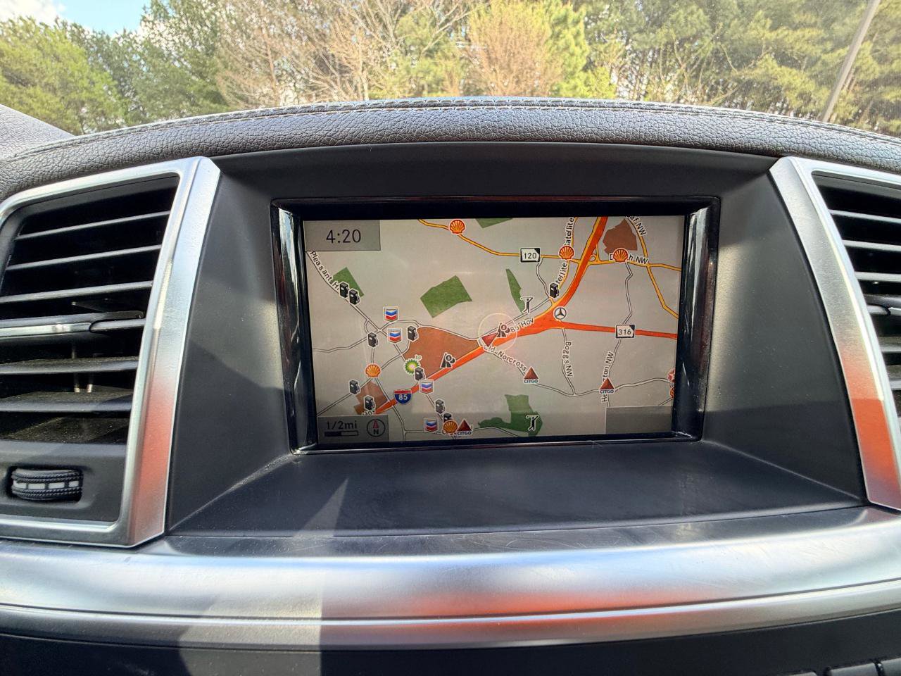 Used 2013 Mercedes-Benz GL 450 4MATIC image 24