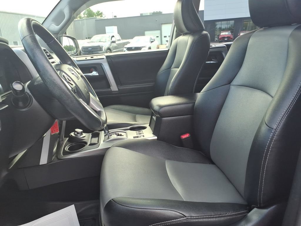 Used 2018 Toyota 4Runner SR5 Premium AWD/4WD image 13