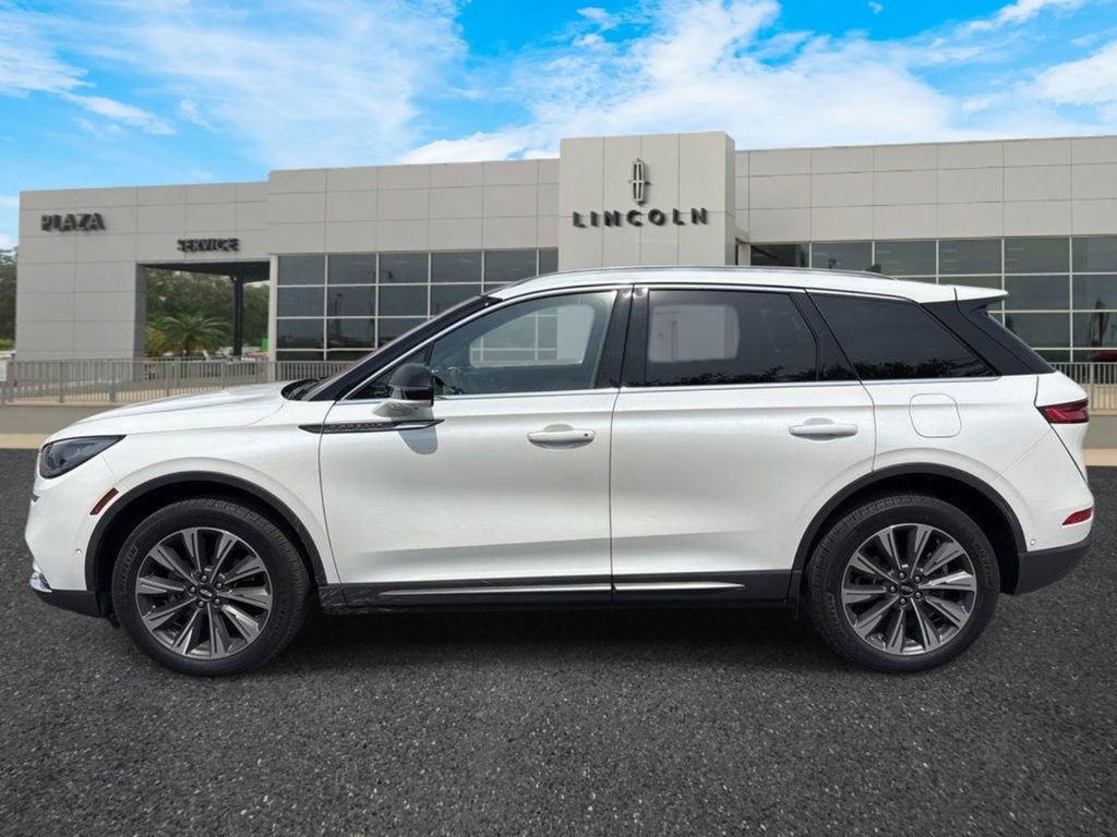 Used 2021 Lincoln Corsair Reserve w/ Equipment Group 201A FWD image 6