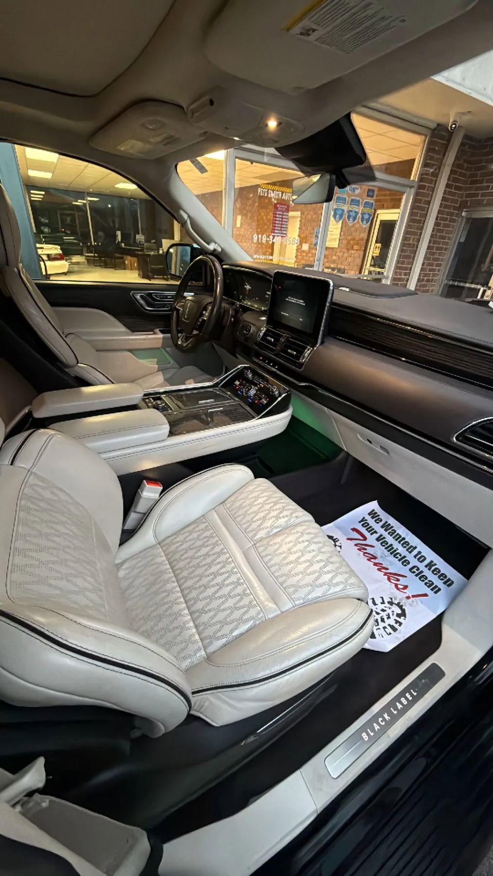 Used 2019 Lincoln Navigator L Black Label w/ Cargo Package image 13